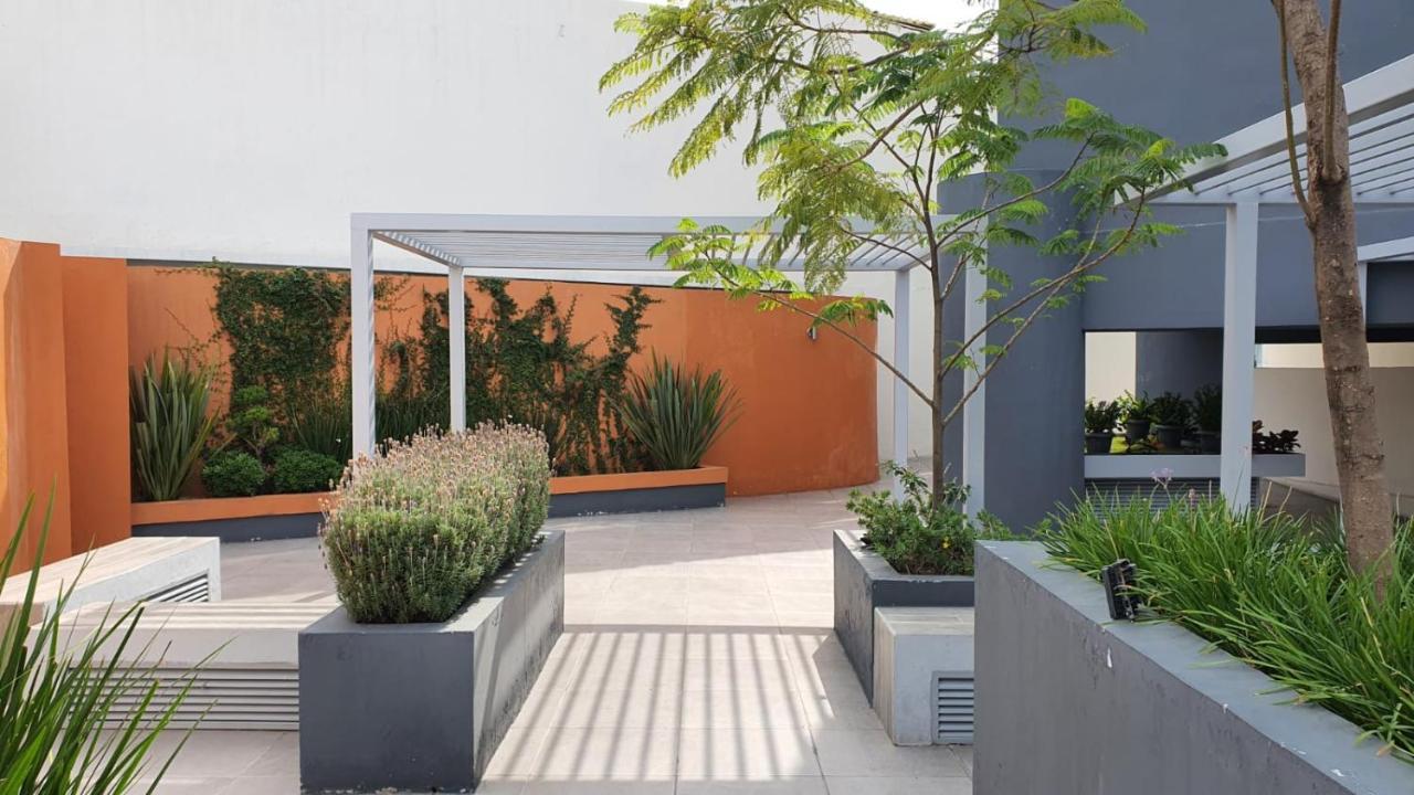 Departamento Nuevo Y Centrico Con Ambiente Familiar En Guadalajara Apartment Exterior foto