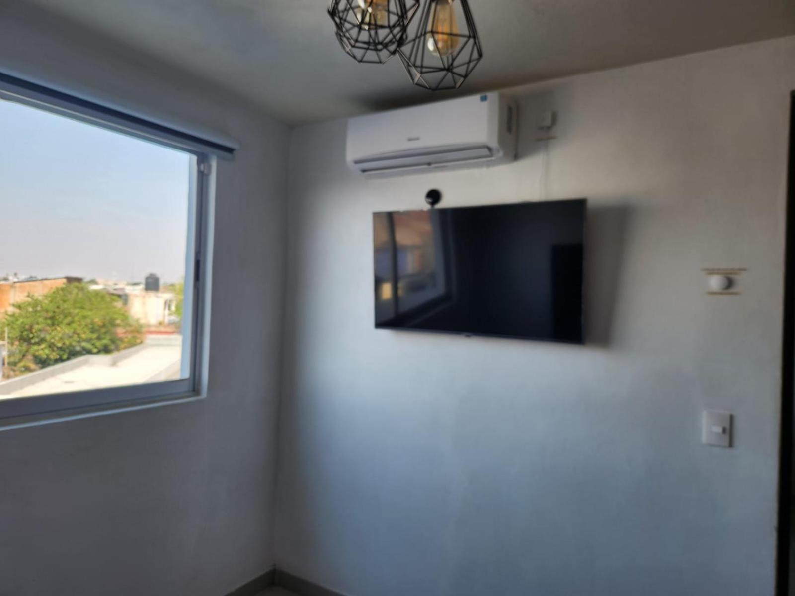 Departamento Nuevo Y Centrico Con Ambiente Familiar En Guadalajara Apartment Exterior foto